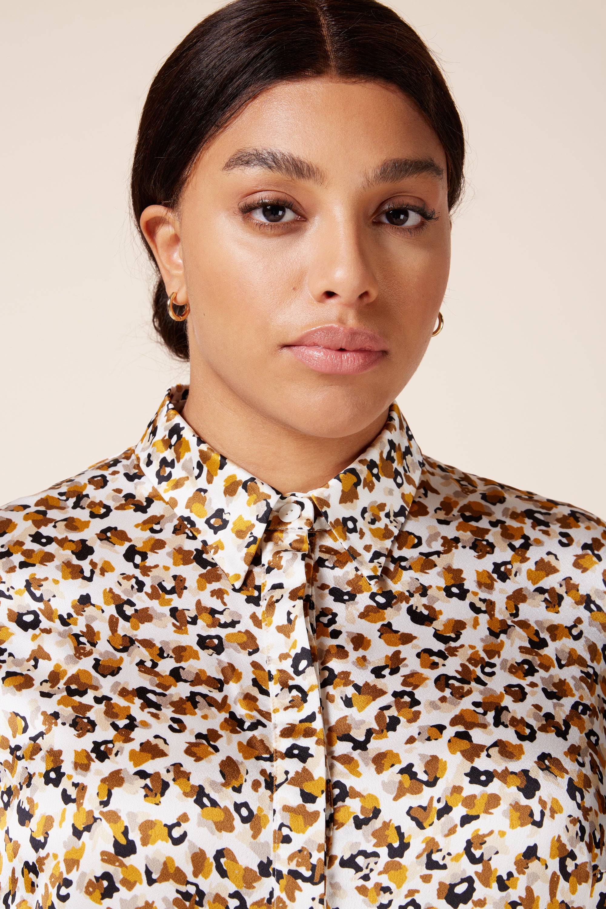 Plus-size Shirt THE HOUR