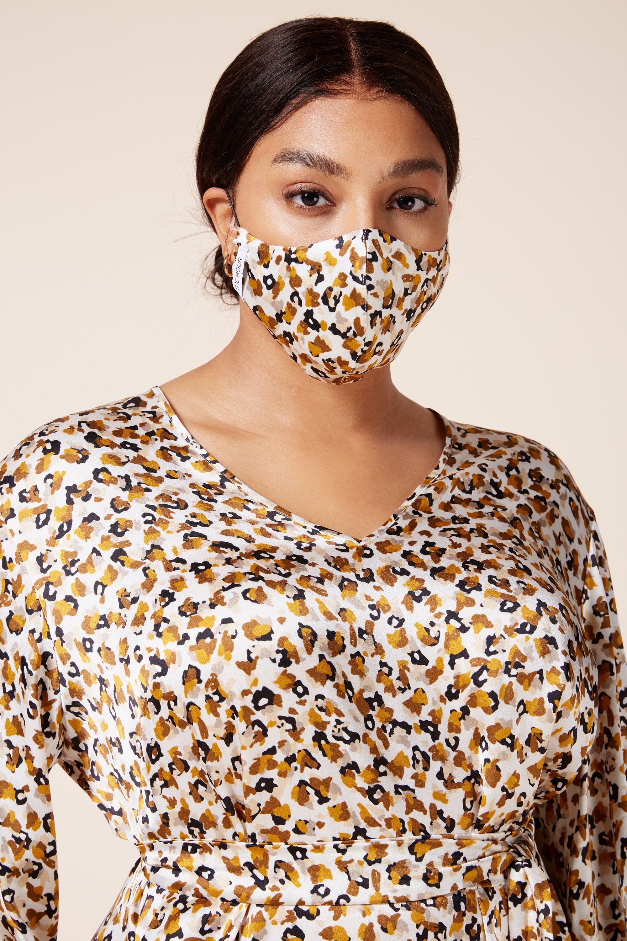 Animal-Print-Satin-Plus-size-V-neck-Midi-Dress-with-matching-maskTHE-HOUR