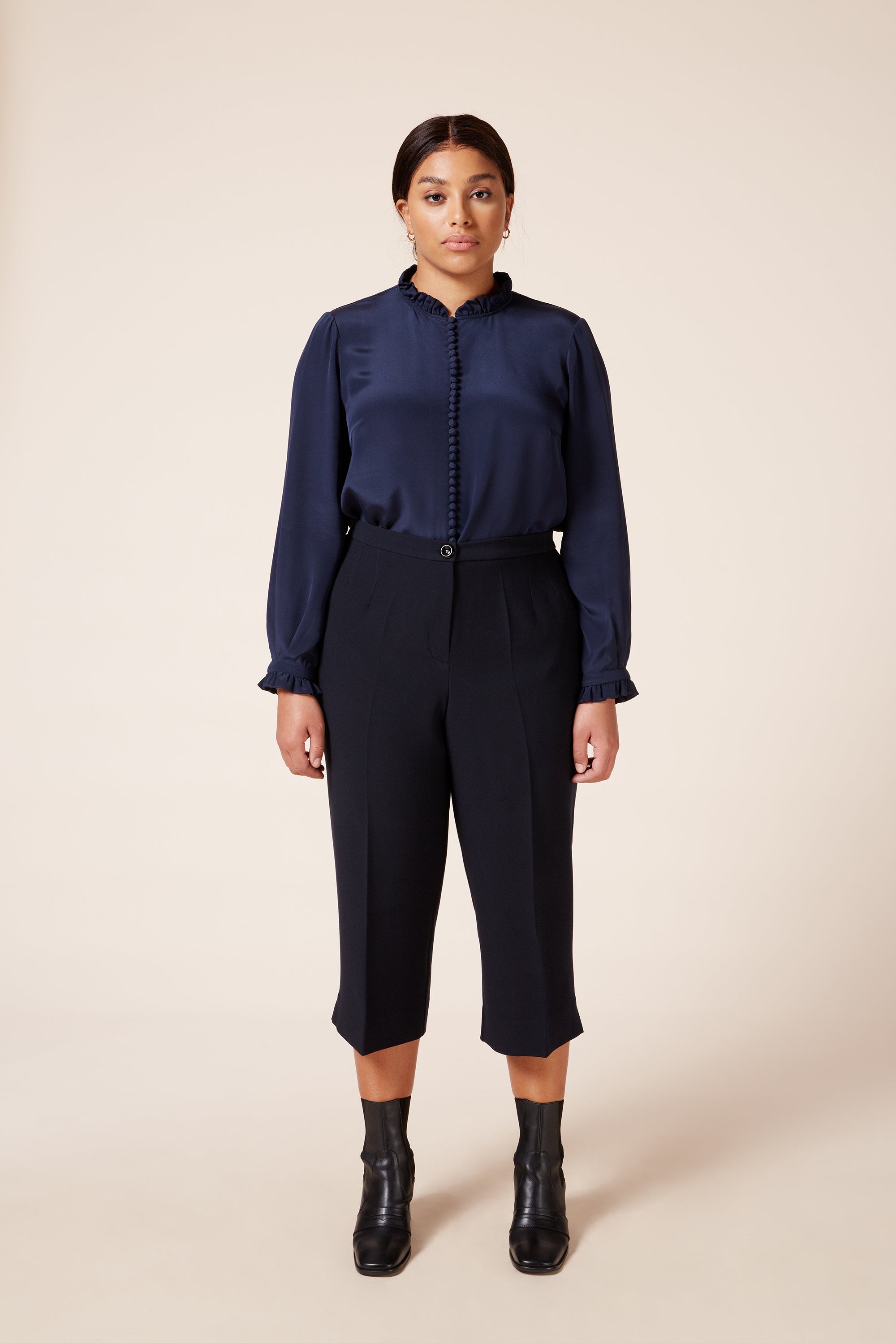 Plus size Navy High-Waist  Cropped Pants with Straight Leg Cut