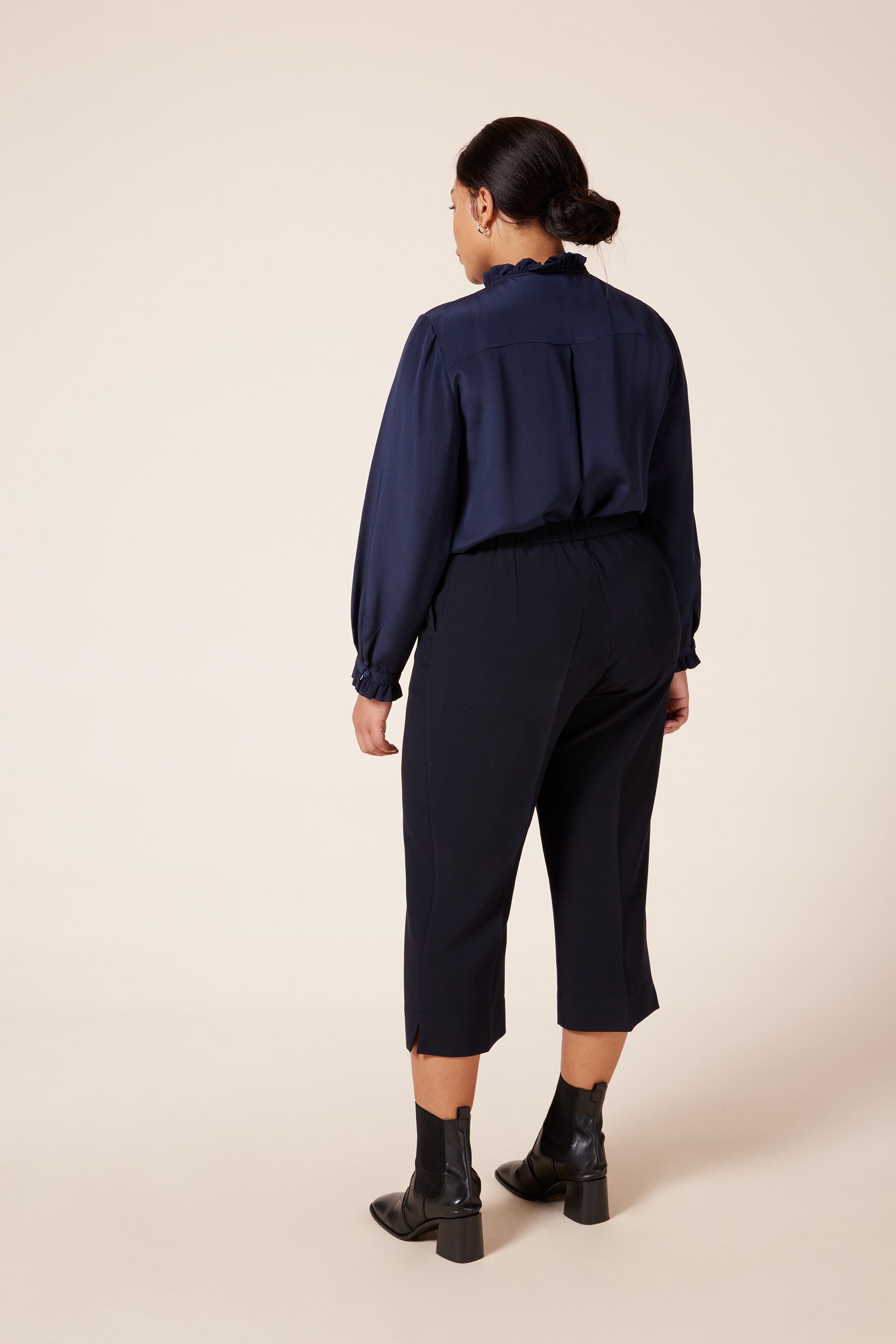 Navy High-Waist  Cropped Trousers with Straight Leg Cut Plus size
