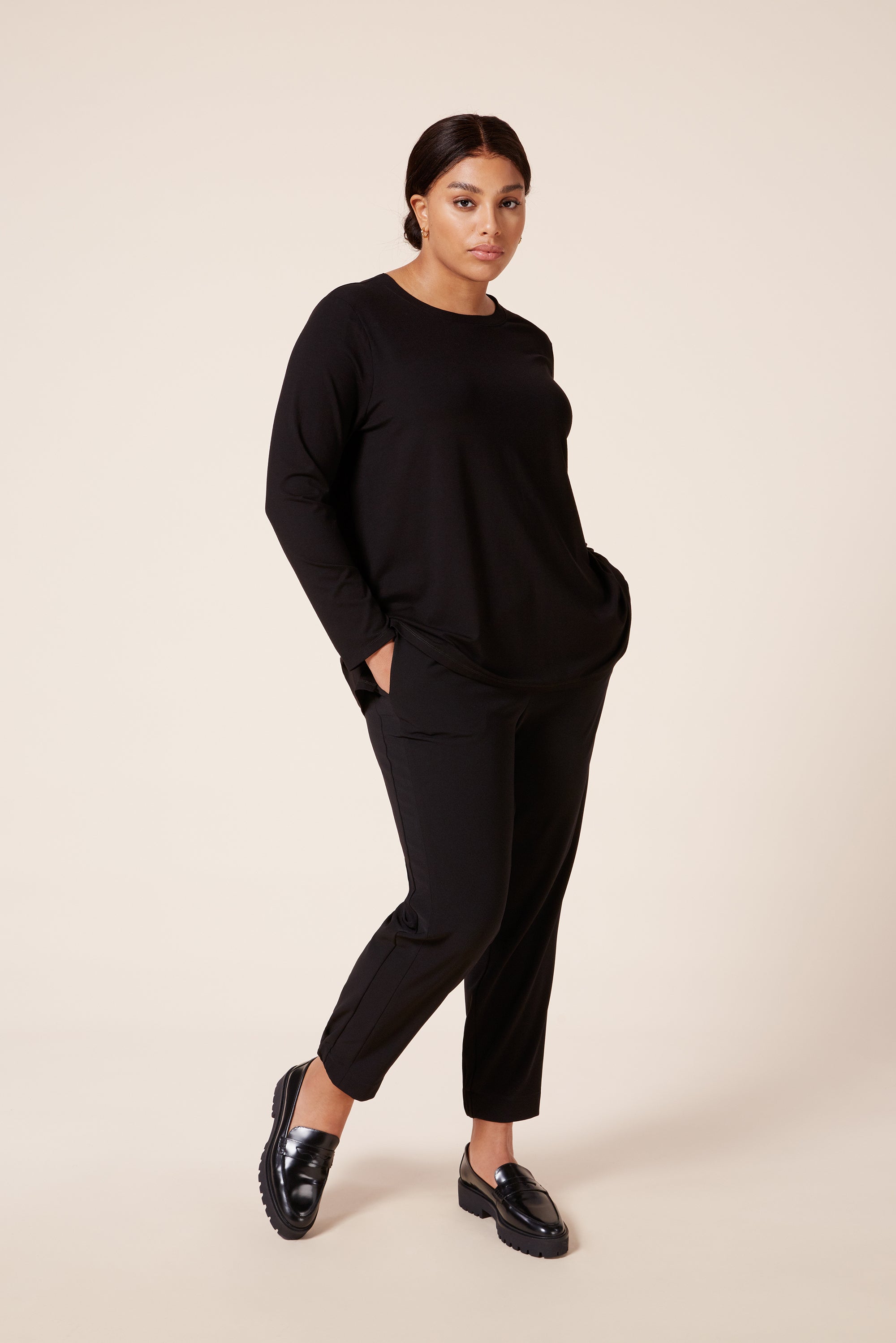 High-Waist Crease-Free Smart Plus Size Jogger with Pockets