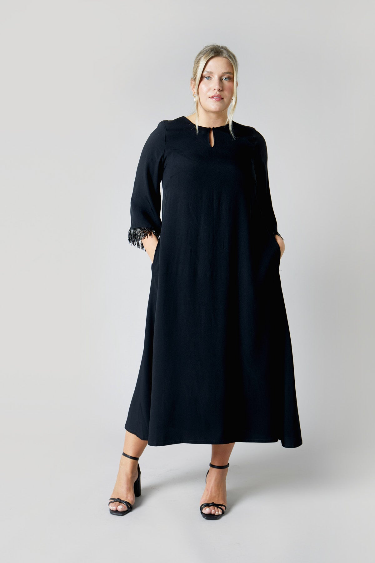 Black Embellished Plus-size Dress with pockets