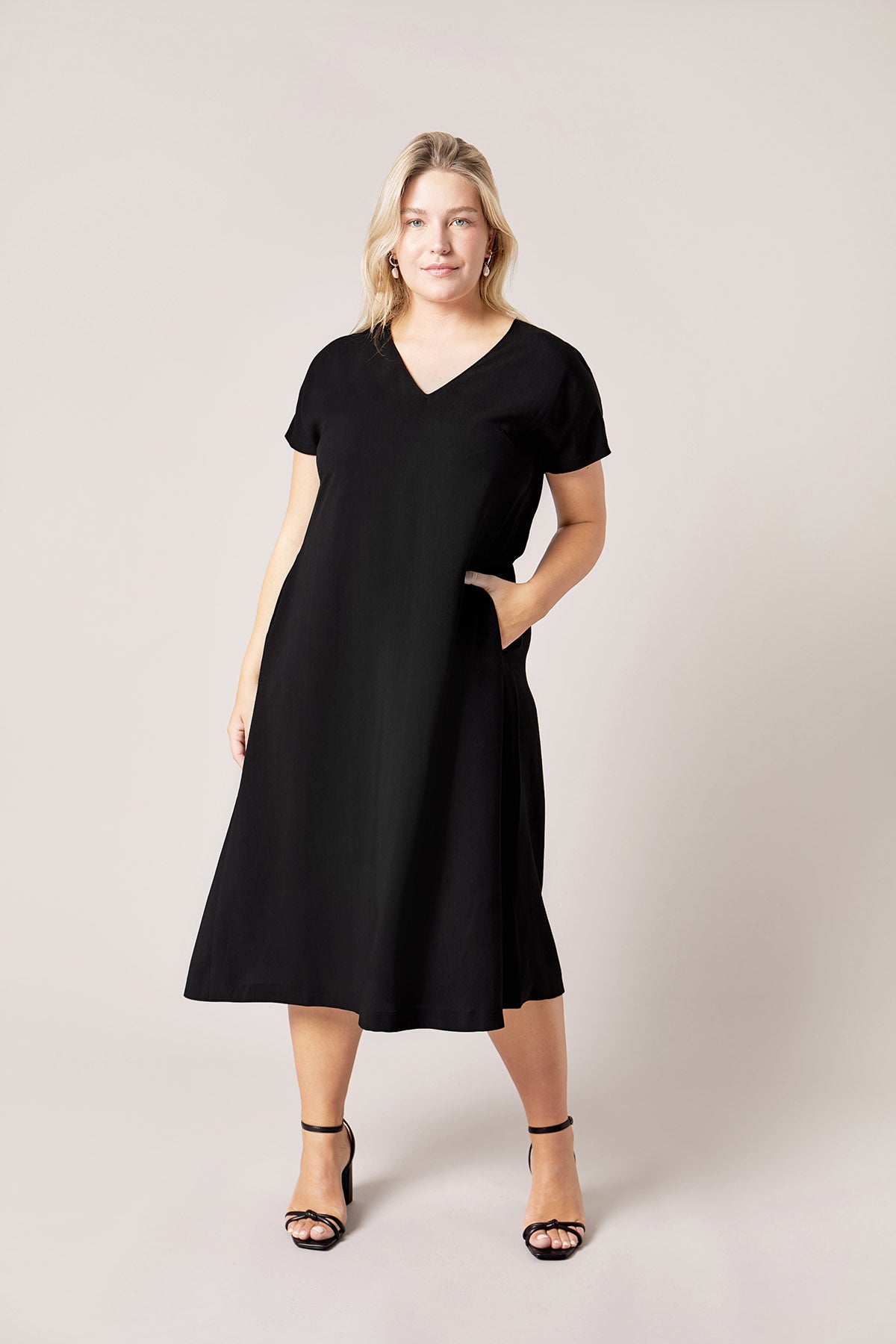THE HOUR Tencel Black Plus Size Dress