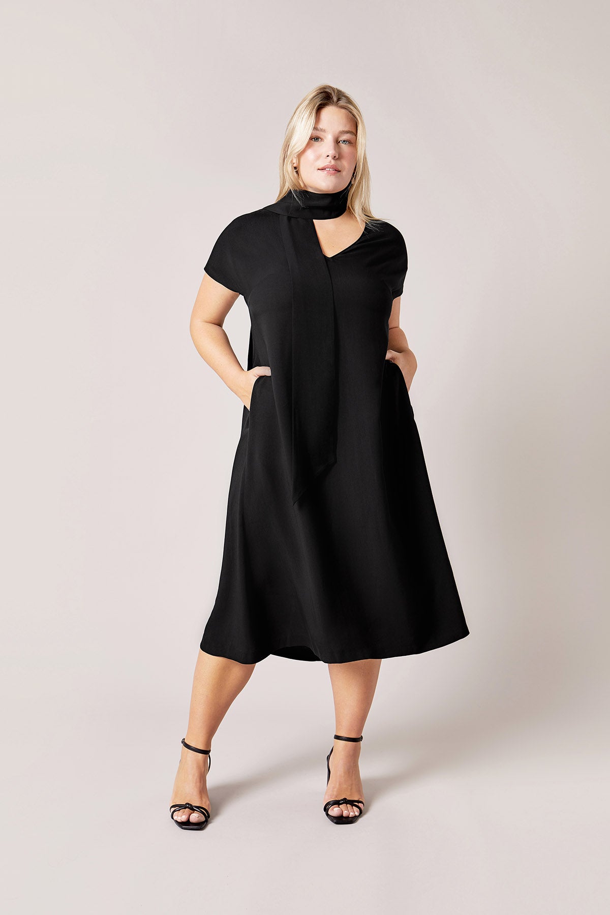 THE HOUR Tencel Black Plus Size Dress