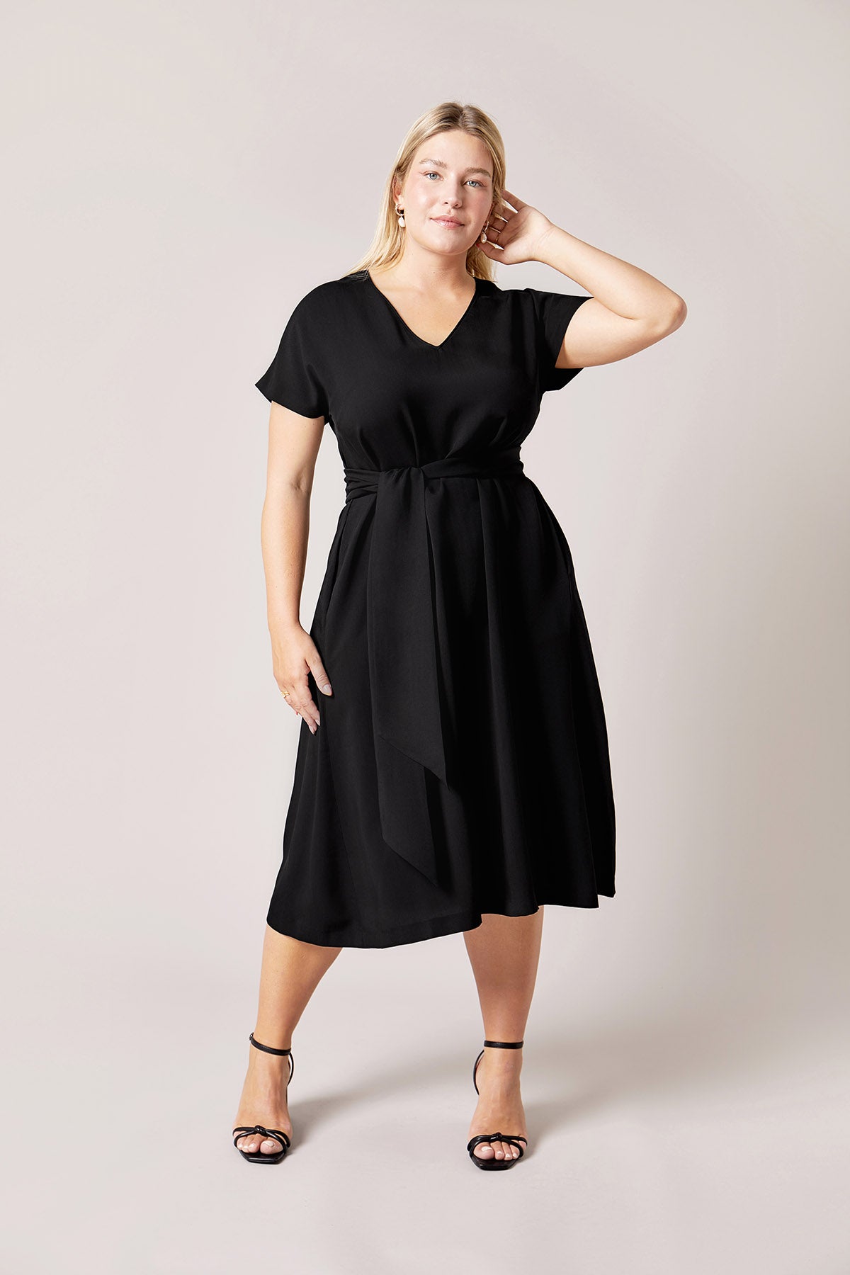 THE HOUR Tencel Black Plus Size Dress