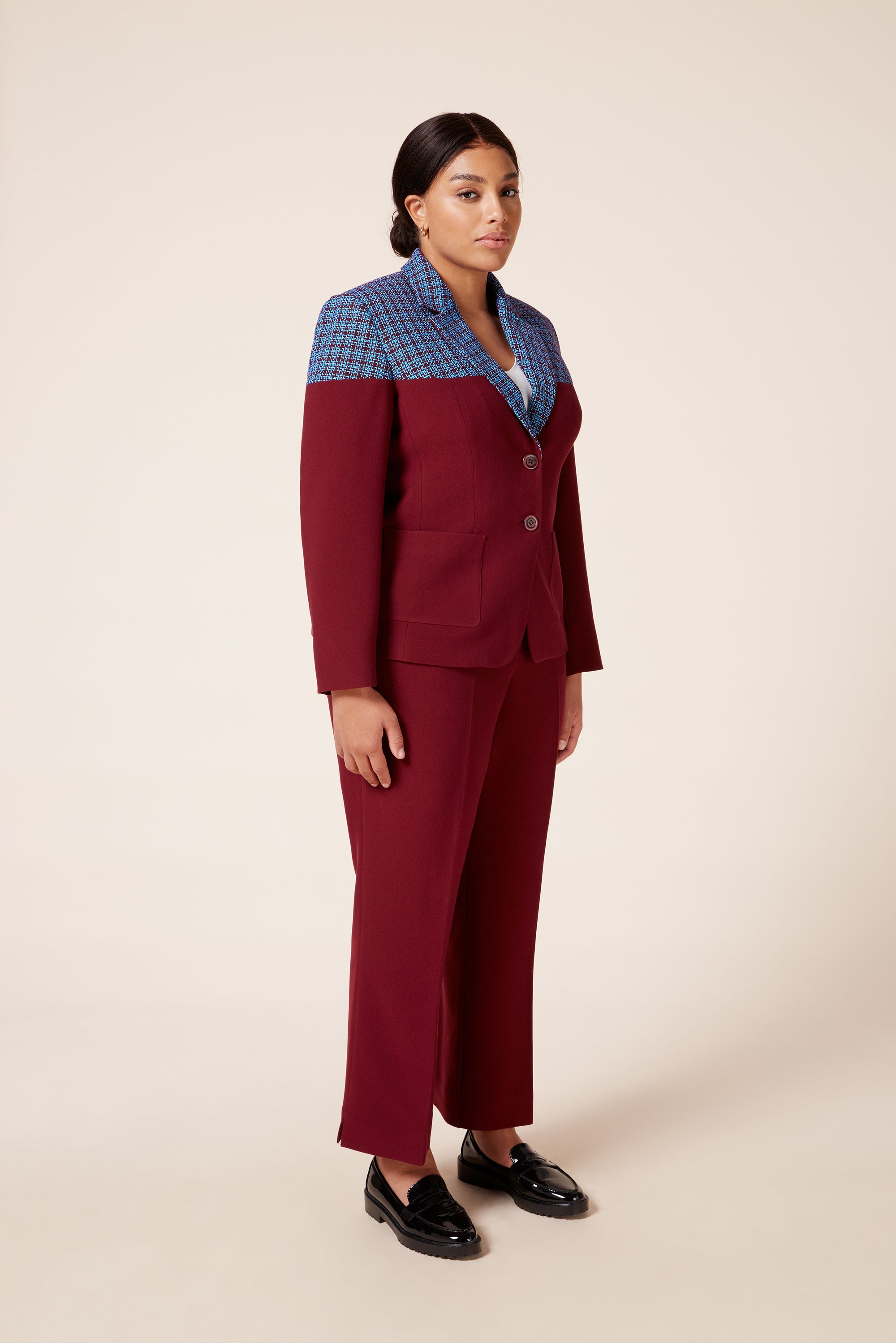 Two-tone-Burgundy-Plus-size-Blazer-THE-HOUR