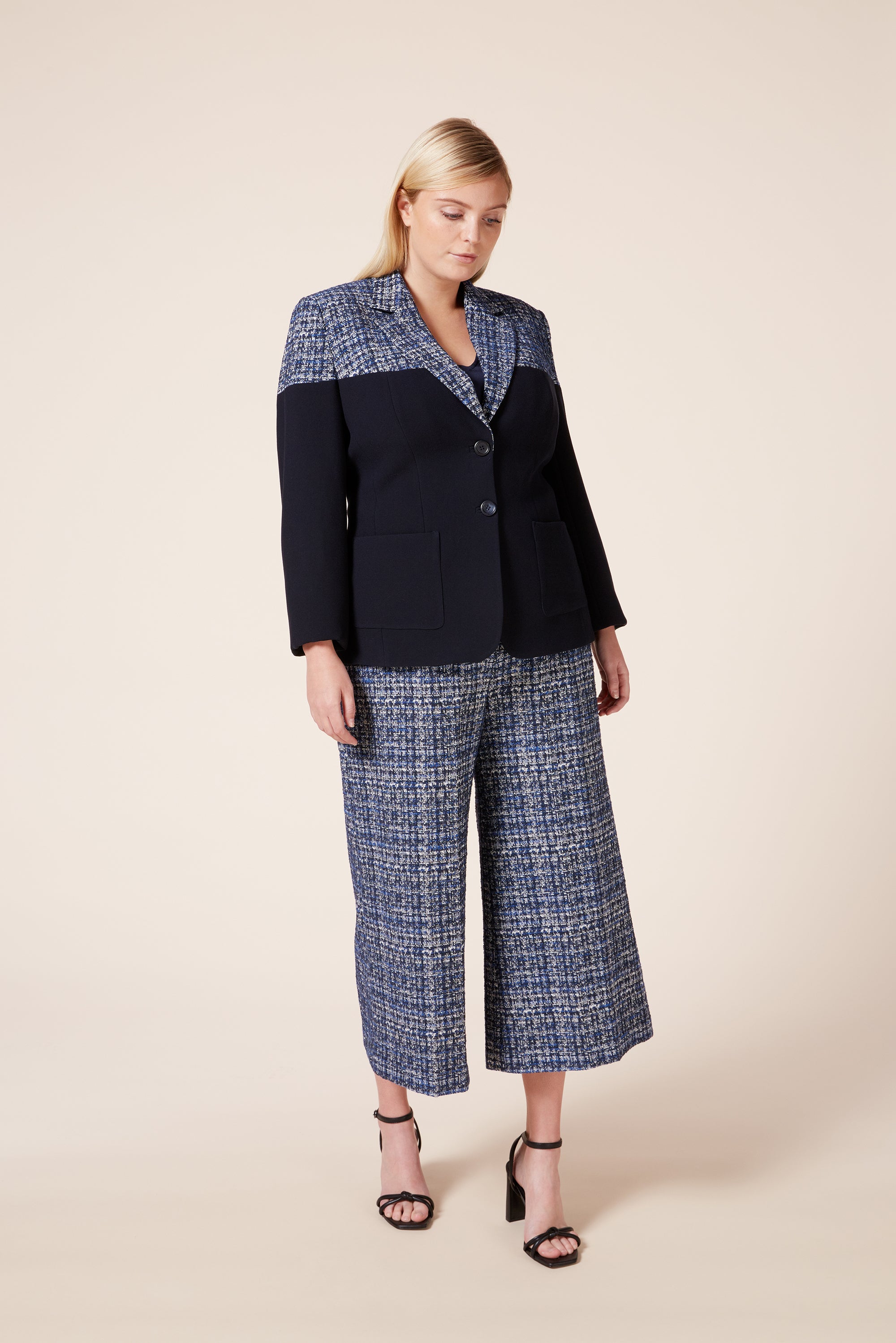 Contrasting Two-Tone Navy Fully Lined Plus size Blazer