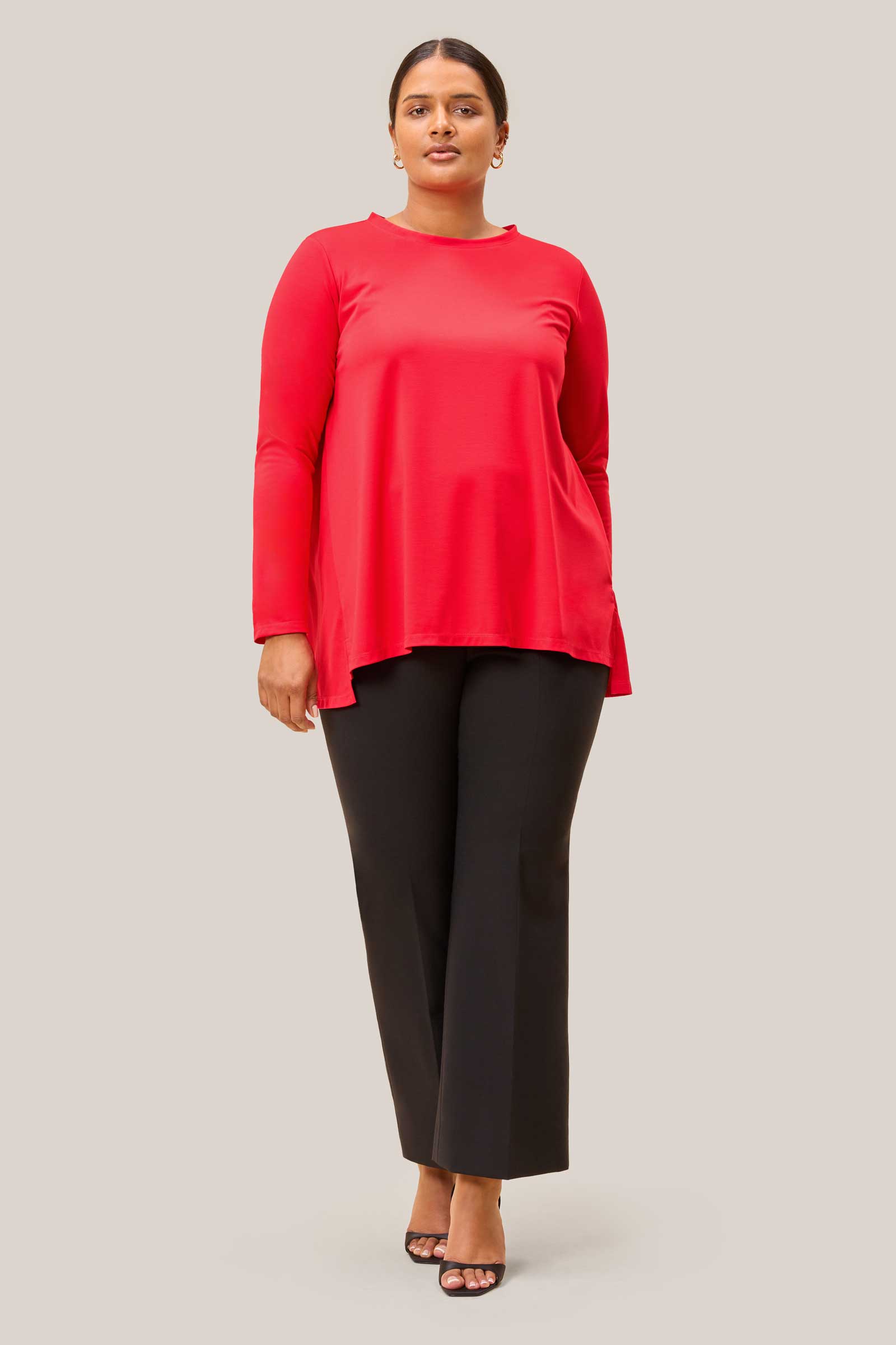 Plus Size Red Jersey Top – Elegant Everyday Essential |THE HOUR