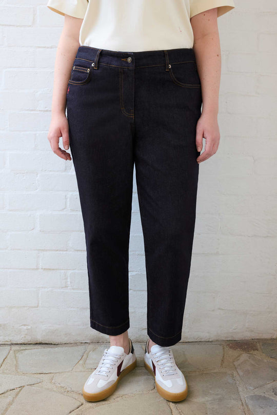 Tapered Leg Jeans in Dark Indigo