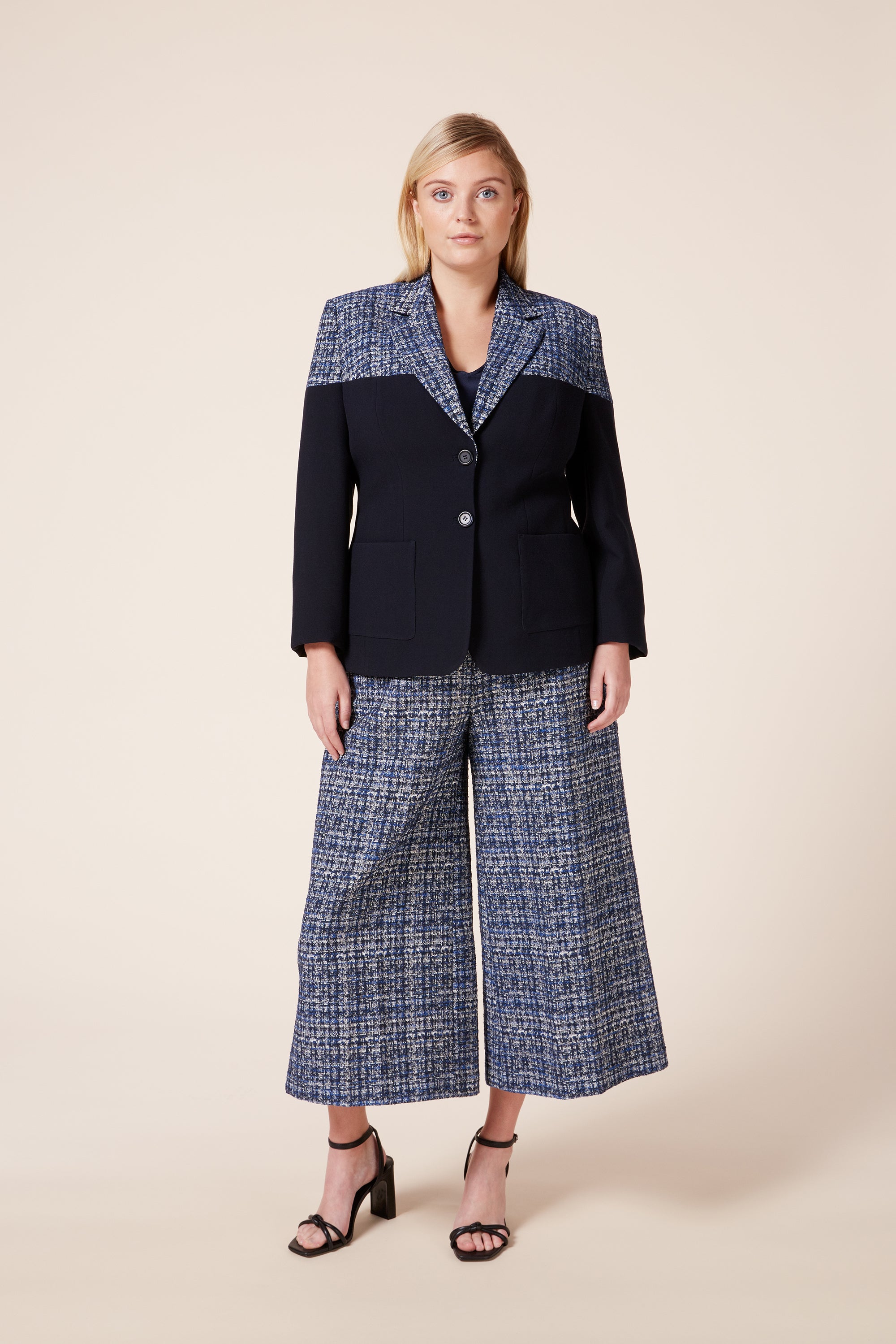 Contrasting Two-Tone Navy Fully Lined Plus size Blazer 